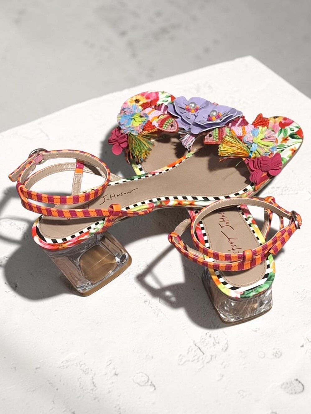 Betsy Johnson Floral Open Toe Ankle Strap Lucite Block Heel Sz 9